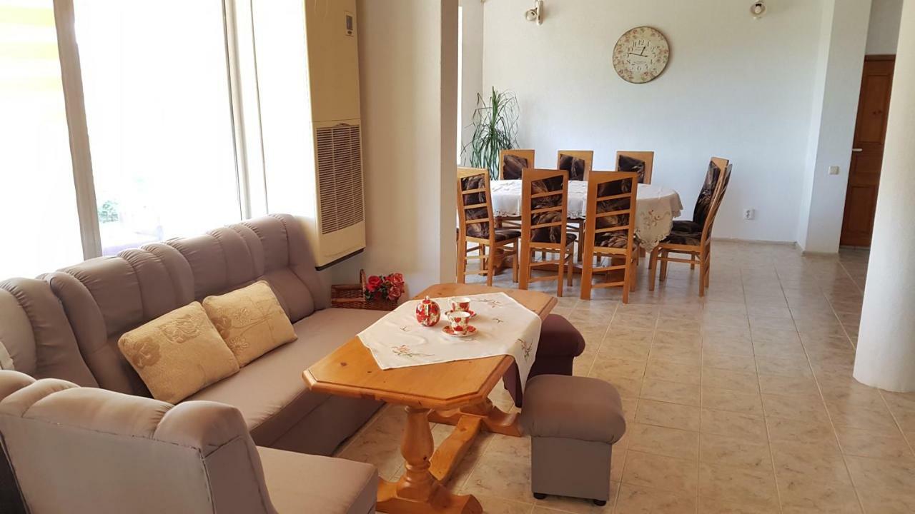 Rosarium Residence Guest House Drjanovo Exteriér fotografie